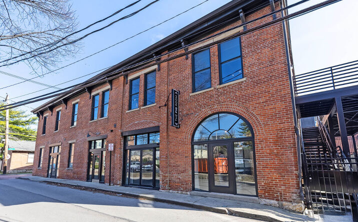 Pictures of Retail property located at 17 Brickel St, Columbus, OH 43215 for lease - image #1