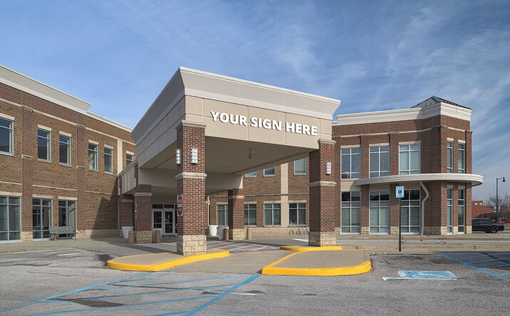 Pictures of Office property located at 1011 N Main St, Speedway, IN 46224 for lease - image #1