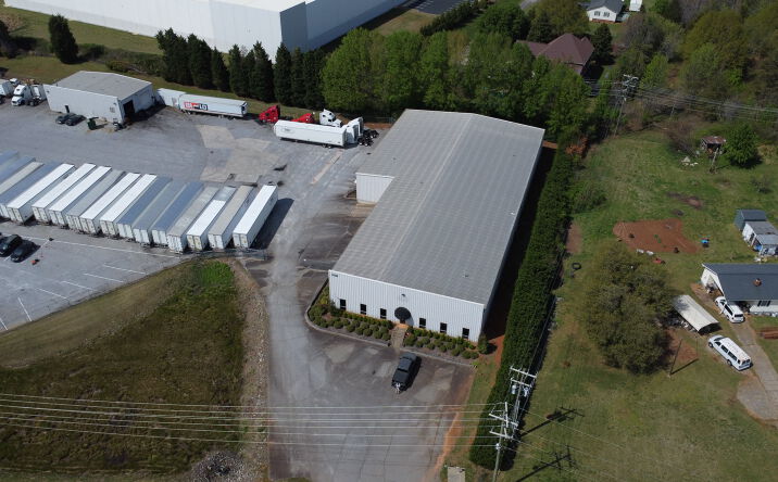 Pictures of Industrial property located at 960 Berry Shoals Rd, Duncan, SC 29334 for lease - image #1