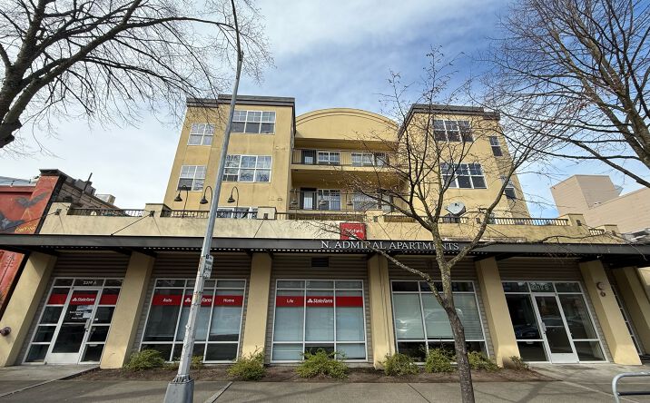 Pictures of Retail, Office, Restaurant property located at 2317 California Ave SW, Seattle, WA 98116 for sales - image #1