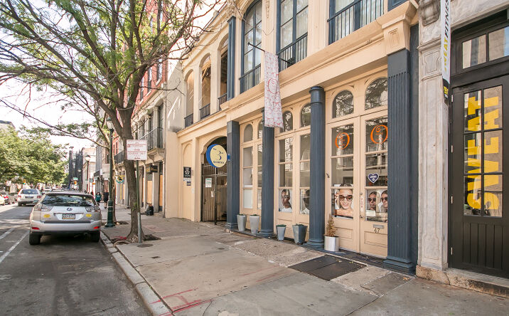 Pictures of Retail property located at 47 N 3rd St, Philadelphia, PA 19106 for lease - image #1