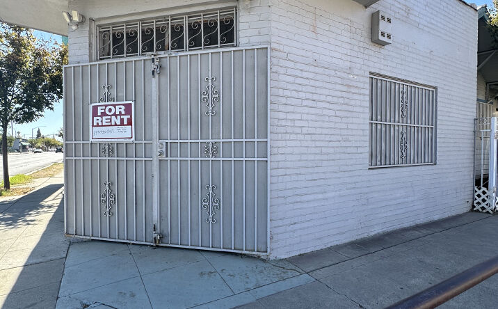 Pictures of Retail property located at 365 N Fresno St, Fresno, CA 93701 for lease - image #1