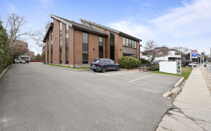 Pictures of Office property located at 740 E 3900 S, Salt Lake City, UT 84107 for sales - image #1