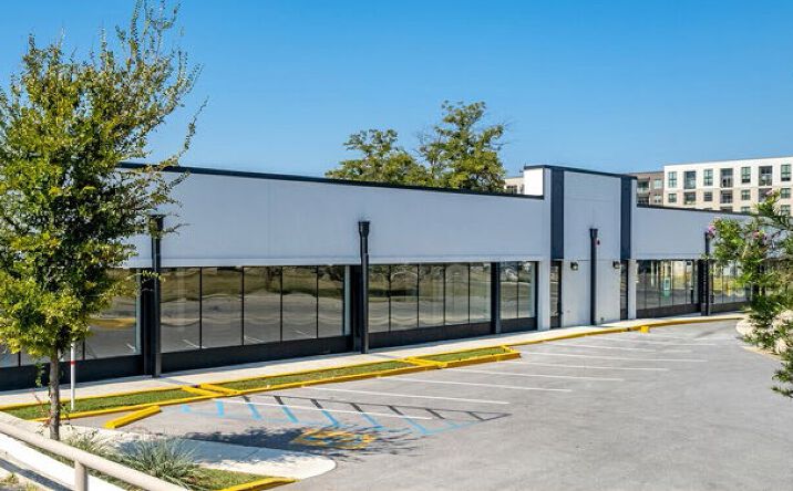 Pictures of Retail, Office property located at 1126 N St Mary's St, San Antonio, TX 78215 for lease - image #1