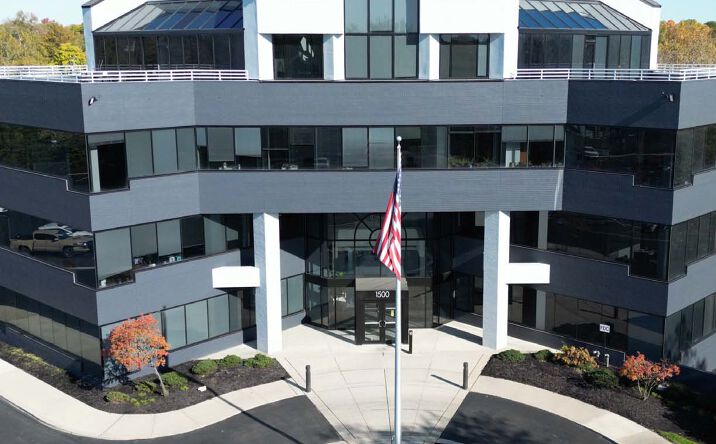 Pictures of Office property located at 1500 Lake Shore Dr, Columbus, OH 43204 for lease - image #1