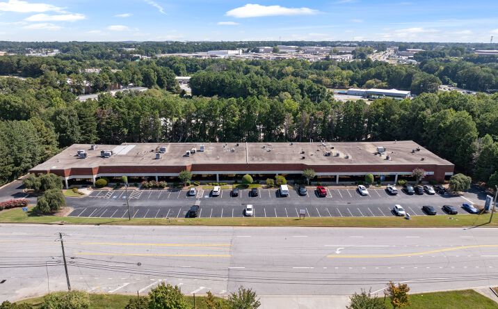 Pictures of Office, Industrial property located at 5020 Clark Howell Hwy, Atlanta, GA 30349 for lease - image #1