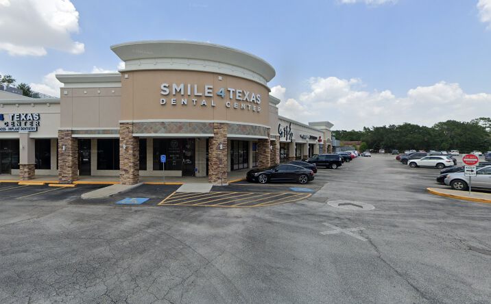 Pictures of Retail property located at 1400 Blalock Rd, Houston, TX 77055 for lease - image #1