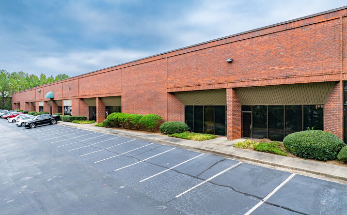 Pictures of Industrial property located at 3715 Atlanta Industrial Pkwy NW, Atlanta, GA 30331 for lease - image #1