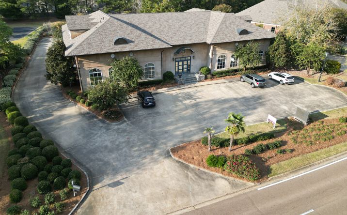 Pictures of Office property located at 587 Highland Colony Pkwy, Ridgeland, MS 39157 for lease - image #1