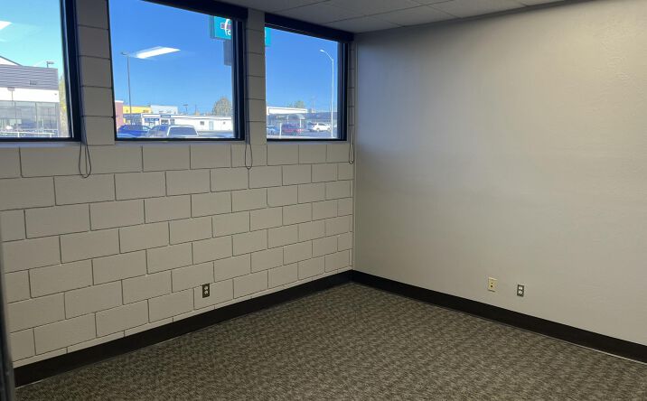 Pictures of Land property located at 2901 E 20TH Street 103, Farmington, NM 87401 for lease - image #1