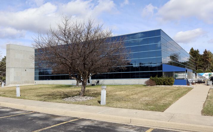 Pictures of Office property located at 4300 Fashion Square Blvd, Saginaw, MI 48603 for lease - image #1