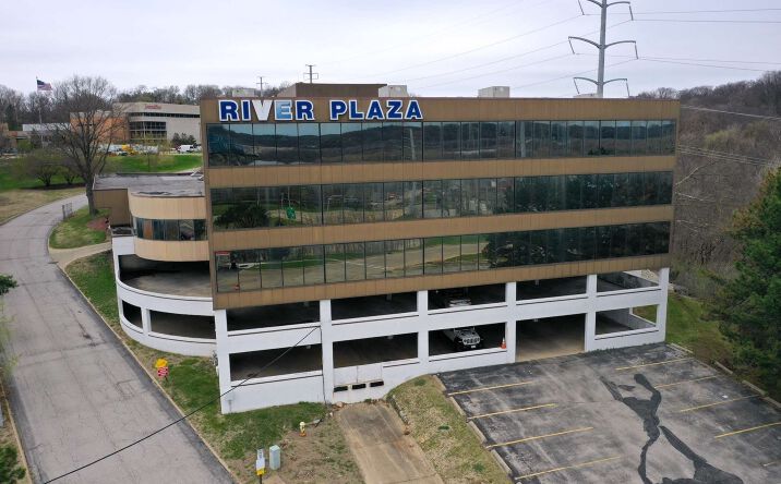 Pictures of Office property located at 2 News Plaza, Peoria, IL 61643 for lease - image #1
