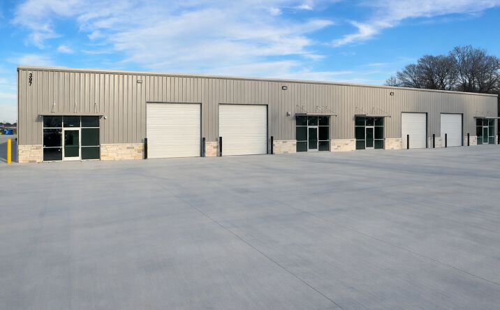 Pictures of Industrial property located at 395 - 397 Enterprise Blvd, Hewitt, TX 76643 for lease - image #1