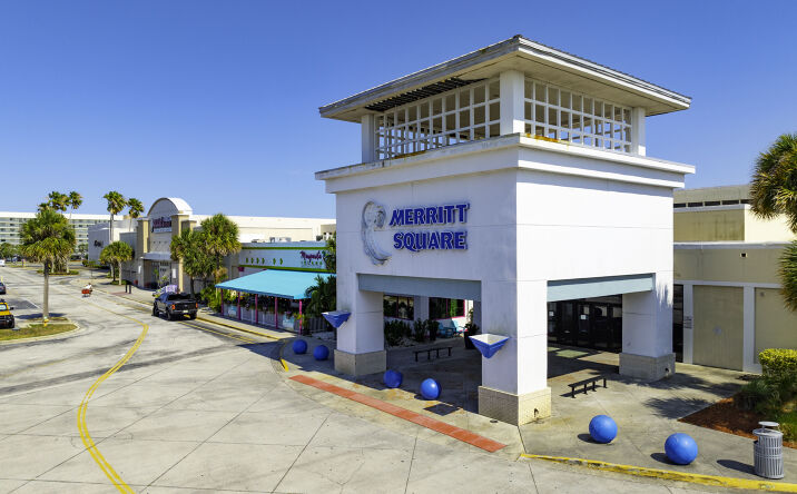 Pictures of Retail property located at 777 E Merritt Island Cswy, Merritt Island, FL 32952 for lease - image #1