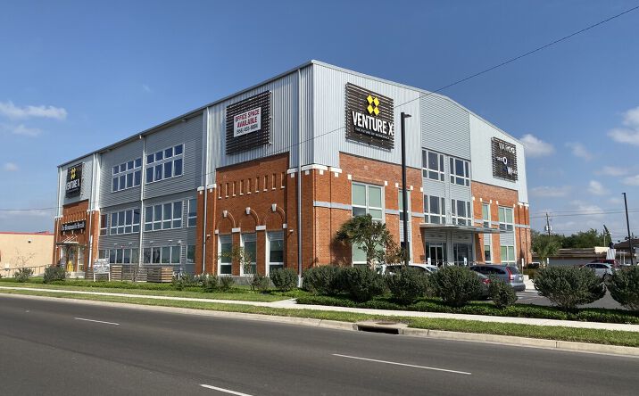 Pictures of Office property located at 222 Frontage Rd, Brownsville, TX 78521 for lease - image #1