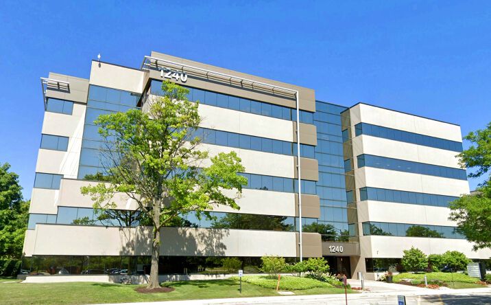 Pictures of Office property located at 1240 E Diehl Rd, Naperville, IL 60563 for lease - image #1