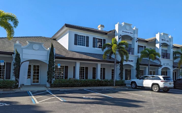 Pictures of Office property located at 3660 SW 30th Ave, Palm City, FL 34990 for lease - image #1
