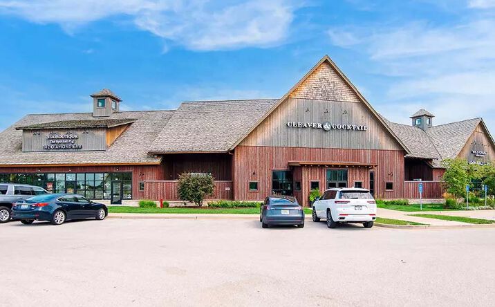 Pictures of Retail property located at 13360 Clayton Rd, St. Louis, MO 63131 for lease - image #1