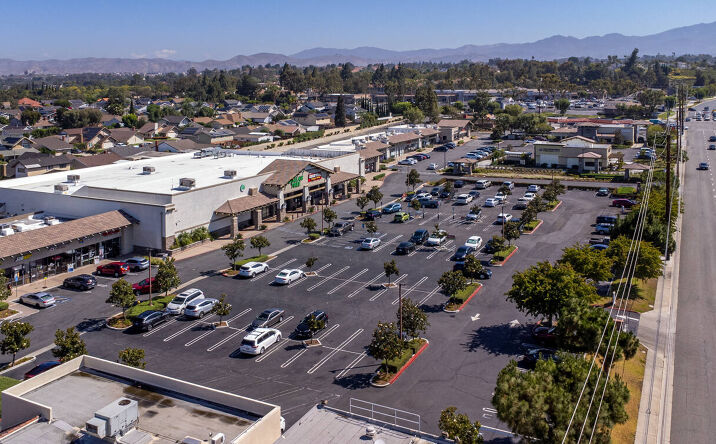 Pictures of Retail, Restaurant property located at 22475 El Toro Rd, Lake Forest, CA 92630 for lease - image #1