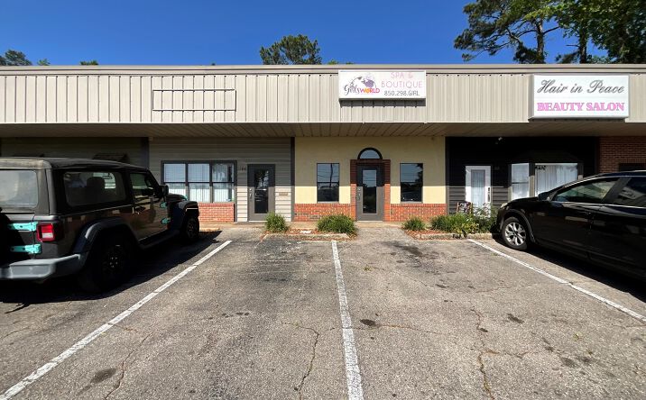 Pictures of Retail property located at 1164 Capital Cir SE, Tallahassee, FL 32301 for lease - image #1