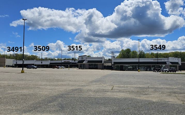Pictures of Retail property located at 3491 W Houghton Lake Dr, Houghton Lake, MI 48629 for lease - image #1