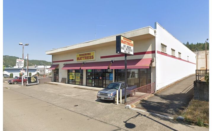 Pictures of Retail property located at 629 SE Stephens St, Roseburg, OR 97470 for lease - image #1