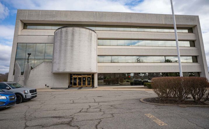 Pictures of Office property located at 1225 Washington Pike, Bridgeville, PA 15017 for lease - image #1