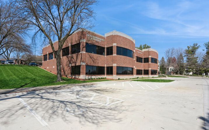 Pictures of Office property located at 1250 NW 142nd St, Clive, IA 50325 for lease - image #1