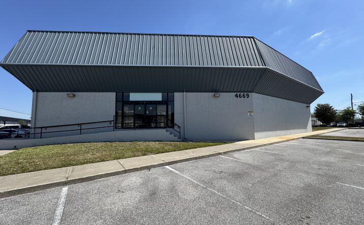 Pictures of Industrial property located at 4669 L B McLeod Rd, Orlando, FL 32811 for lease - image #1