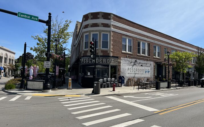 Pictures of Retail, Office, Restaurant property located at 1167 Wilmette Ave, Wilmette, IL 60091 for lease - image #1