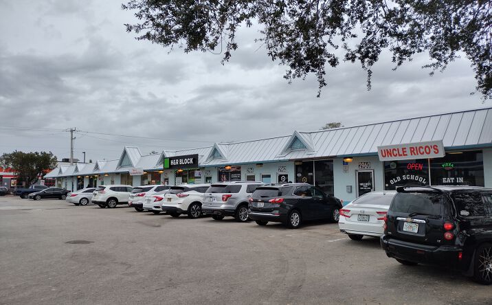 Pictures of Retail, Office, Industrial property located at 2976 Cleveland Ave, Fort Myers, FL 33901 for lease - image #1