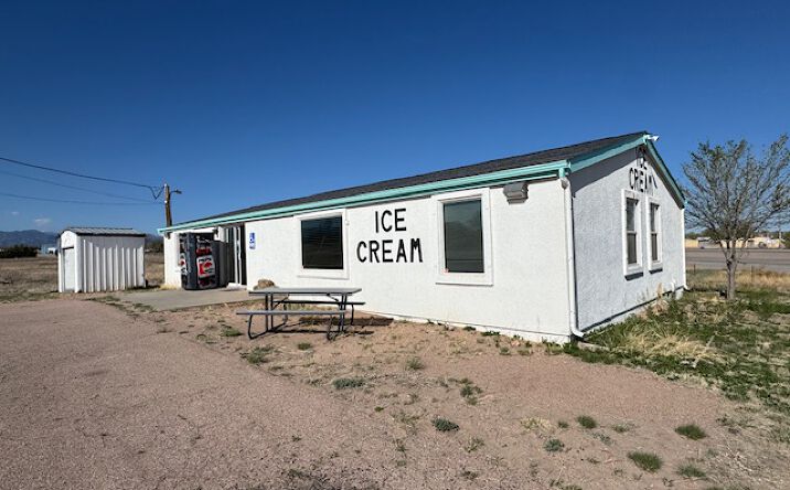Pictures of Retail, Office, Restaurant property located at 880 Marilyn Dr, Penrose, CO 81240 for lease - image #1