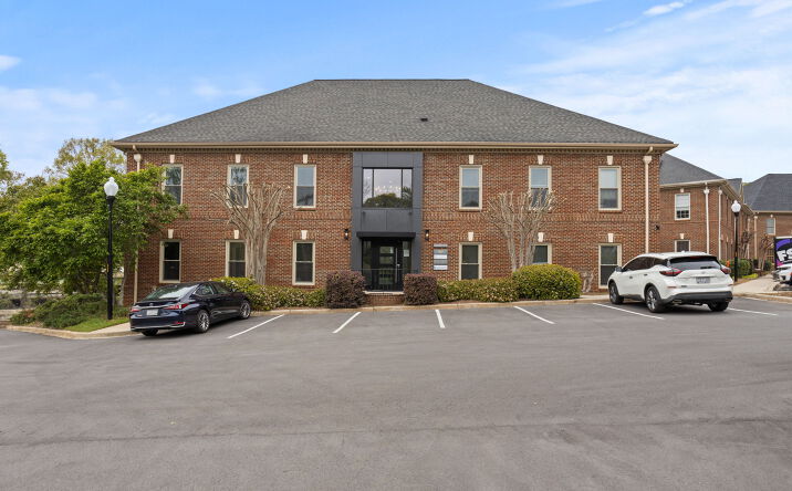 Pictures of Office property located at 109 Laurens Rd, Greenville, SC 29607 for lease - image #1