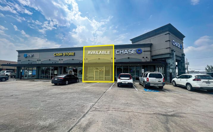 Pictures of Retail property located at 13706 East Fwy, Houston, TX 77015 for lease - image #1