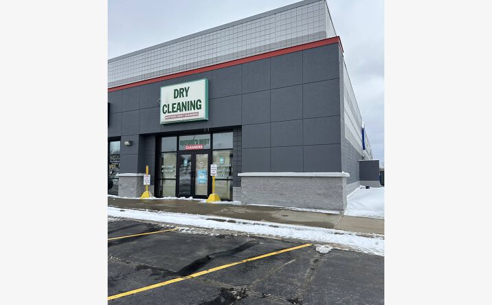 Pictures of Retail property located at 3530 55th St NW, Rochester, MN 55901 for lease - image #1