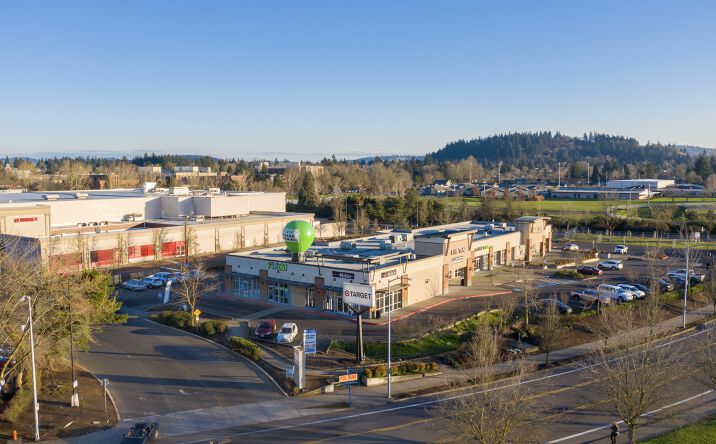 Pictures of Retail property located at 1026 SE 96th Ave, Portland, OR 97216 for lease - image #1