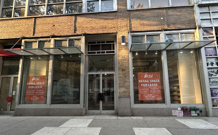 Pictures of Retail property located at 25 W 14th St, New York, NY 10011 for lease - image #1