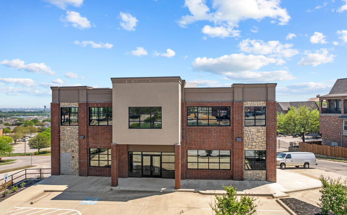 Pictures of Office property located at 840 Ranchview Dr, Irving, TX 75063 for lease - image #1