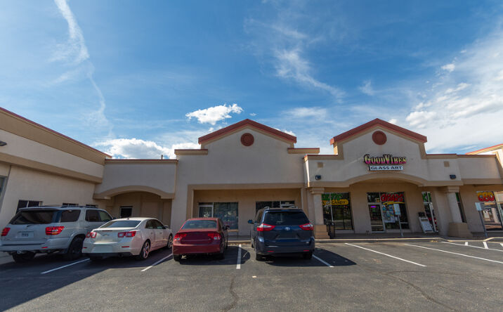 Pictures of Retail property located at 1417 N Cleveland Ave, Loveland, CO 80538 for lease - image #1