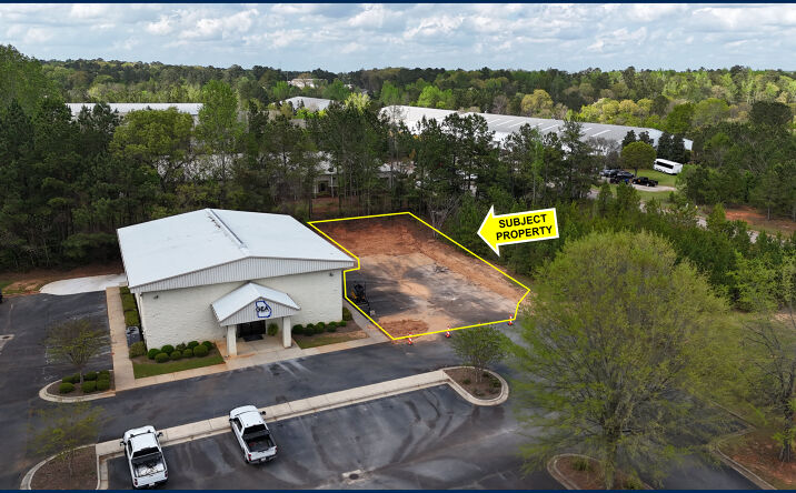 Pictures of Office, Industrial, Special Purpose property located at 157 Gateway Dr, Macon, GA 31210 for lease - image #1