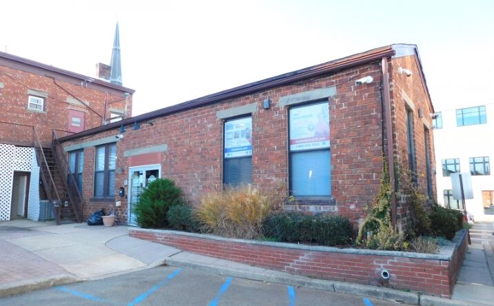 Pictures of Retail, Office property located at 297 Bloomfield Ave, Caldwell, NJ 07006 for lease - image #1
