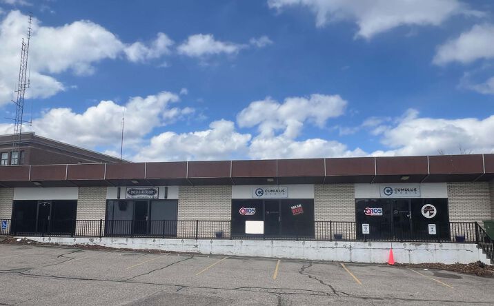 Pictures of Retail property located at 7 Governor Winthrop Blvd, New London, CT 06320 for lease - image #1