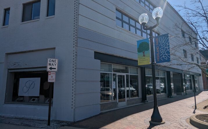 Pictures of Office property located at 1893 Sheridan Rd, Highland Park, IL 60035 for lease - image #1