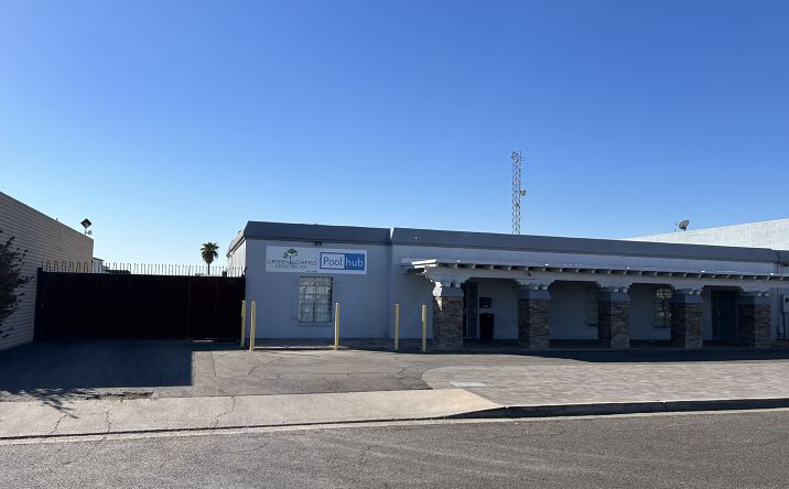 Pictures of Office, Industrial property located at 2907 W Fairmount Ave, Phoenix, AZ 85017 for lease - image #1