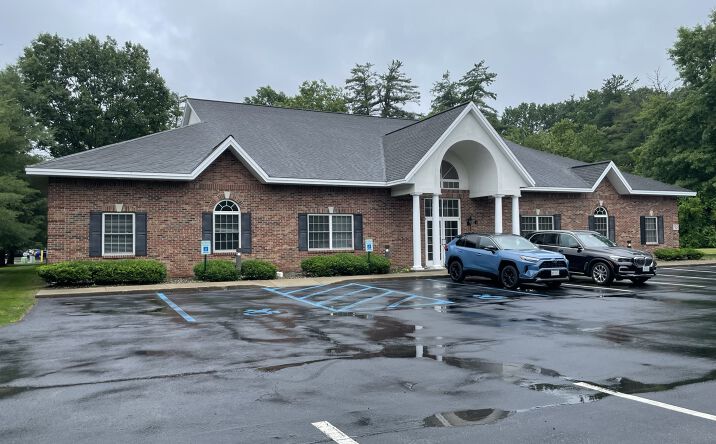 Pictures of Office property located at 12 Corporate Dr, Halfmoon, NY 12065 for lease - image #1