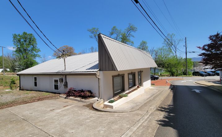 Pictures of Office property located at 37 Court Street, Jasper, GA 30143 for lease - image #1