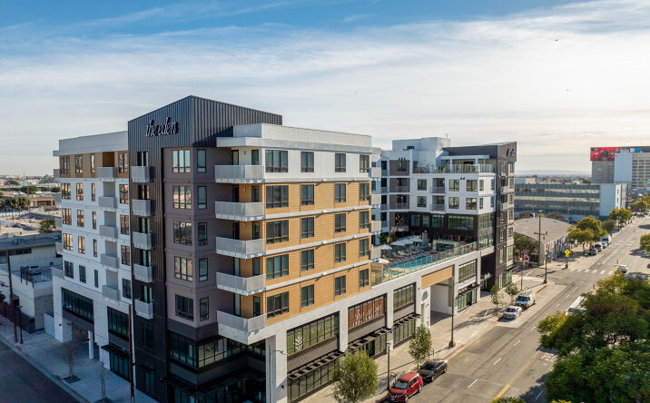 Pictures of Retail property located at 1340 S Hill St, Los Angeles, CA 90015 for lease - image #1