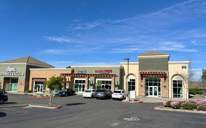 Pictures of Retail property located at 98 Clarksville Rd, Folsom, CA 95630 for lease - image #1