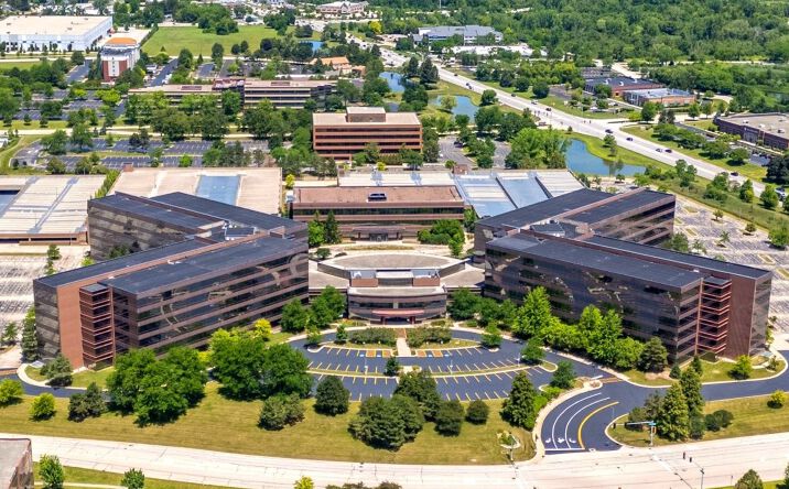 Pictures of Office, Industrial, Special Purpose property located at 4 Overlook Point, Lincolnshire, IL 60069 for lease - image #1