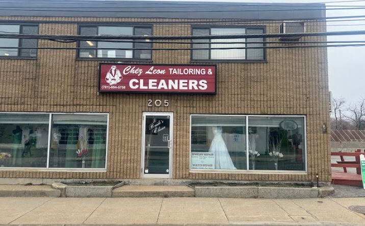 Pictures of Retail, Office, Industrial property located at 205 Lexington St, Waltham, MA 02452 for lease - image #1